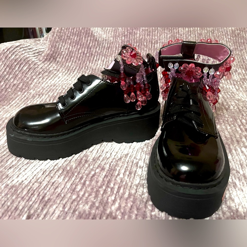 Dk black beaded oxfords